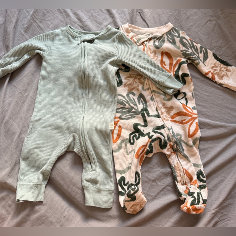 Carter’s 0-3 months Baby Onesies